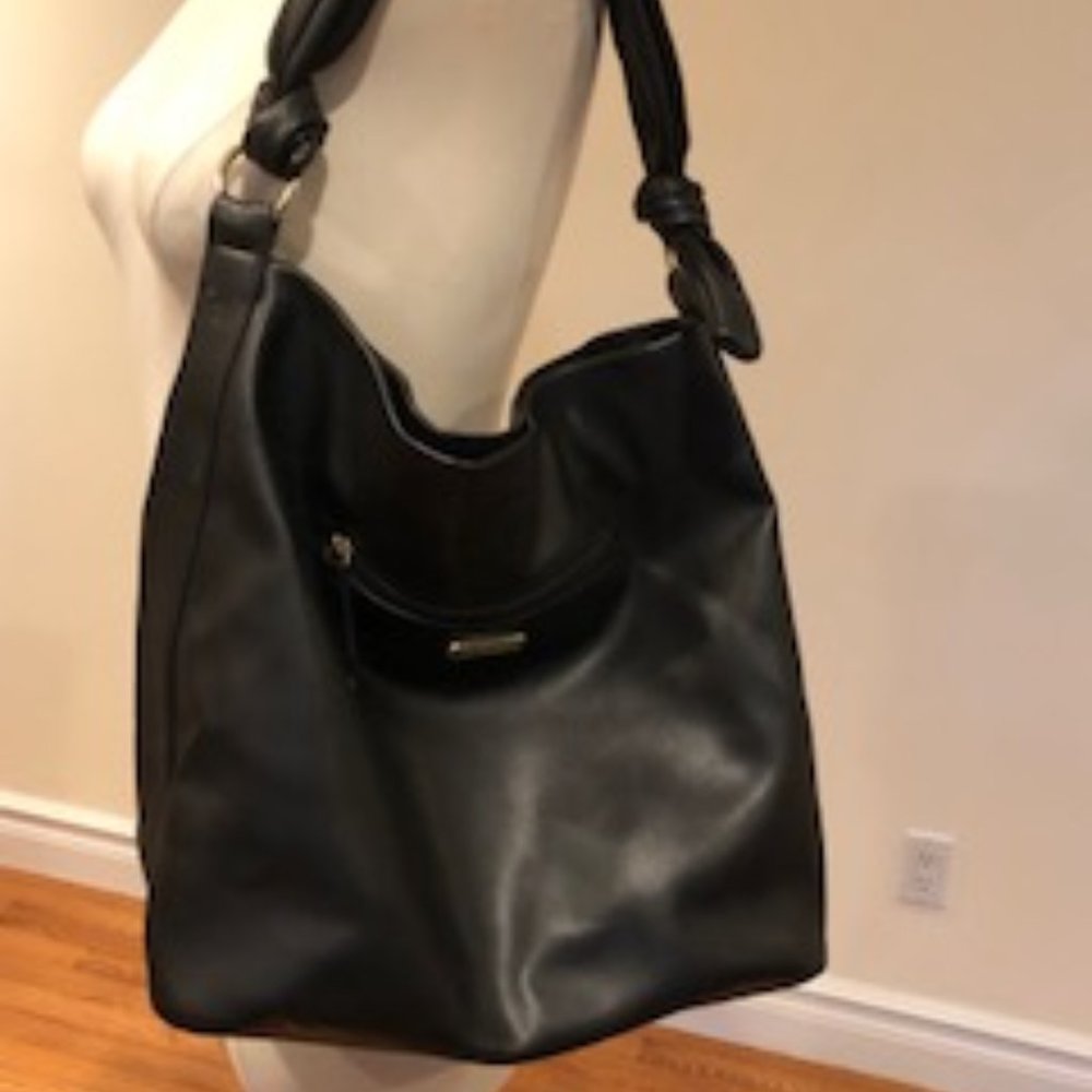 MAX STUDIO BLACK BAG